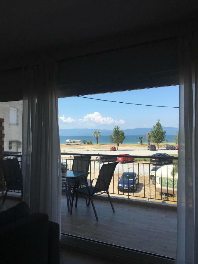 Sunrise View Apartment Ofrínion Exterior photo