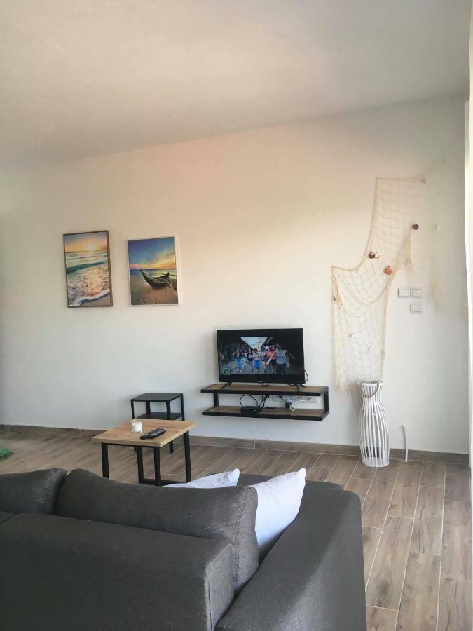 Sunrise View Apartment Ofrínion Exterior photo